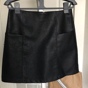 Faux leather skirt with pockets